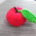 【海外パターン】りんご１【棒針編み】
